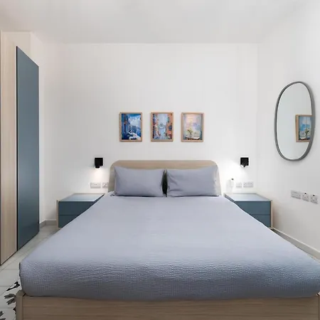 Trinity House With A Private Rooftop Pool Casa de Férias *