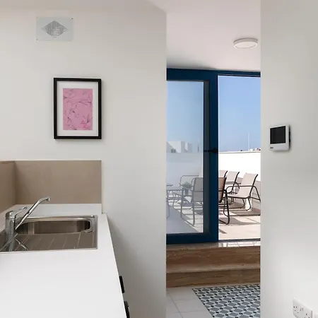 Trinity House With A Private Rooftop Pool * Dingli