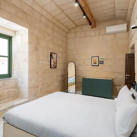 Trinity House With A Private Rooftop Pool * Dingli