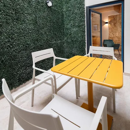 Vakantiehuis Trinity House With A Private Rooftop Pool Dingli